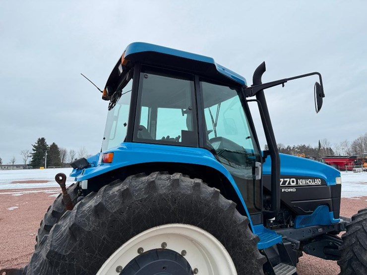 new-holland-8770-image-21