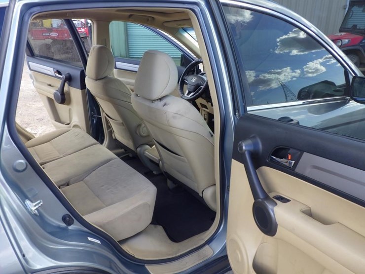 2011-honda-crv-image-8