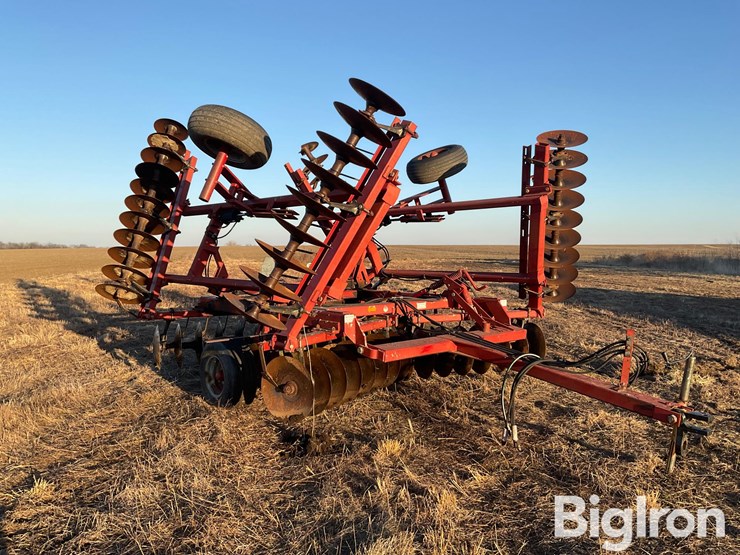 case-ih-3950-image-3