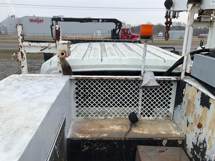 2014-international-7300-image-64