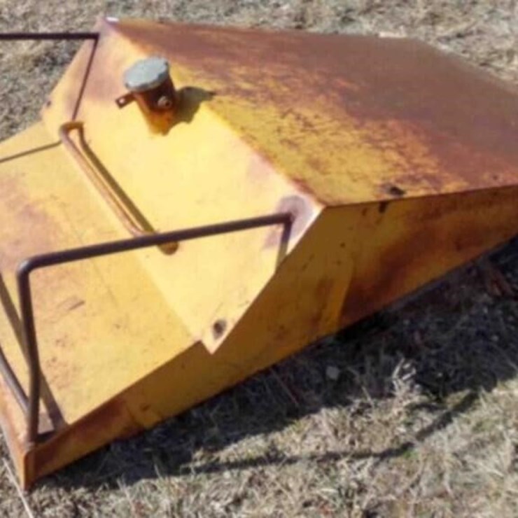 SLANTED FUEL TANK, 41" X 68" X 15"