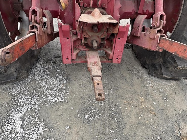 international-806-image-14