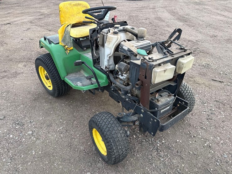 john-deere-la-image-2