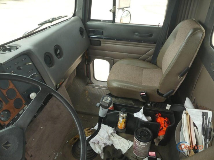 1995-international-9300-image-15