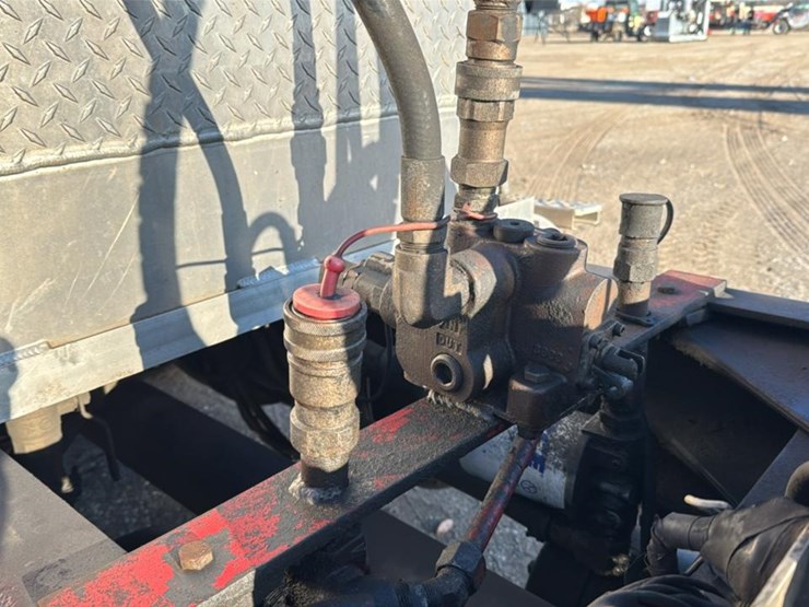 2005-kenworth-t800-image-20