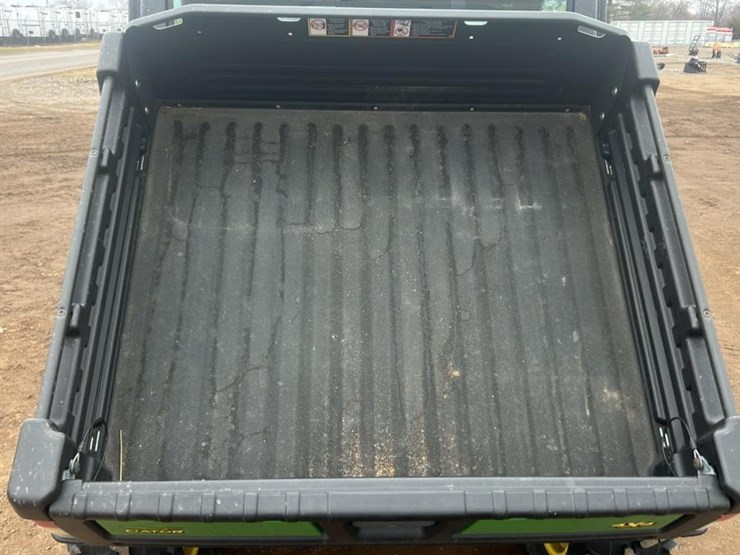 2020-john-deere-2020-image-37