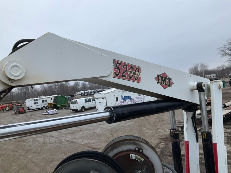 2014-international-7300-image-76