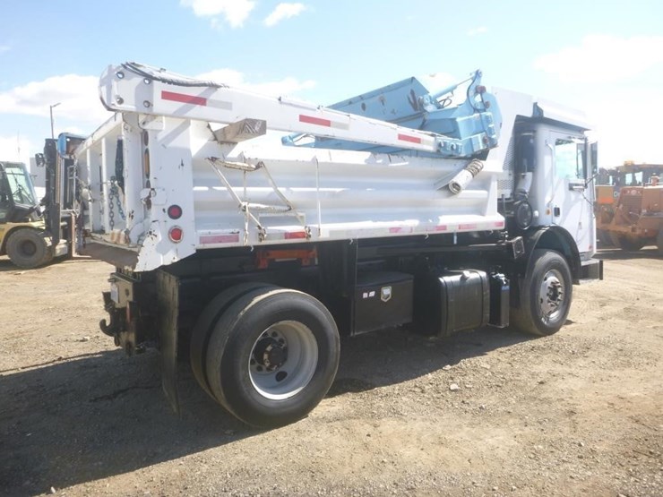 2014-mack-mru600-image-3