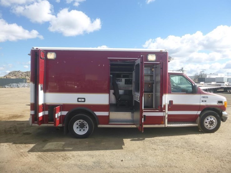 2005-ford-e450-image-7