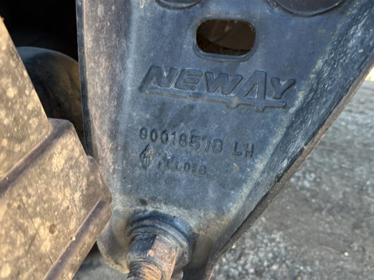 2005-kenworth-t800-image-30