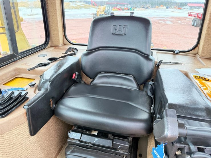 caterpillar-d6m-lgp-image-48