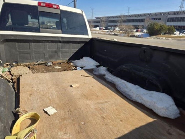 2018-dodge-2500-image-19