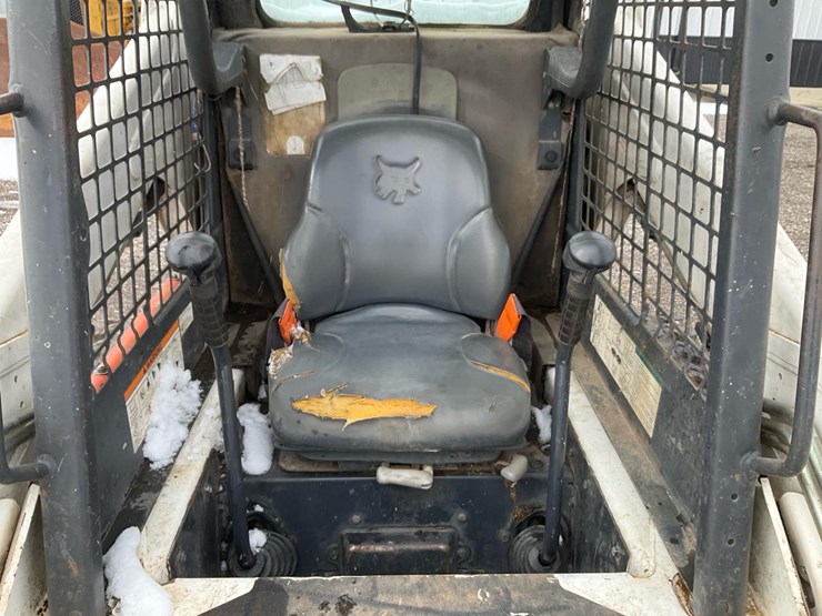 2007-bobcat-t190-image-41