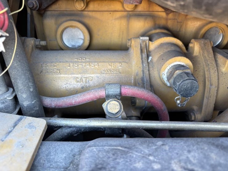 caterpillar-143h-image-79