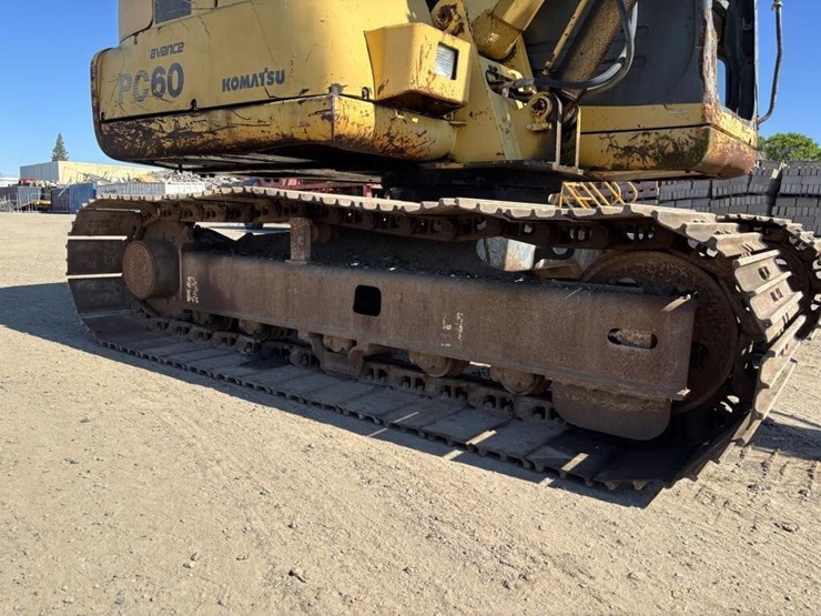 komatsu-pc60-7-image-21