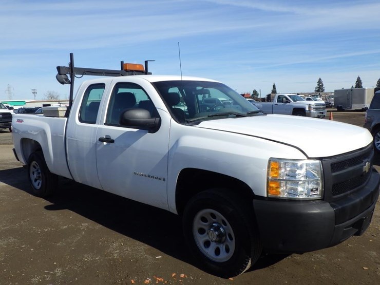 2008-chevrolet-1500-image-2