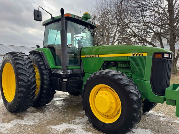 1997-john-deere-8300-image-13