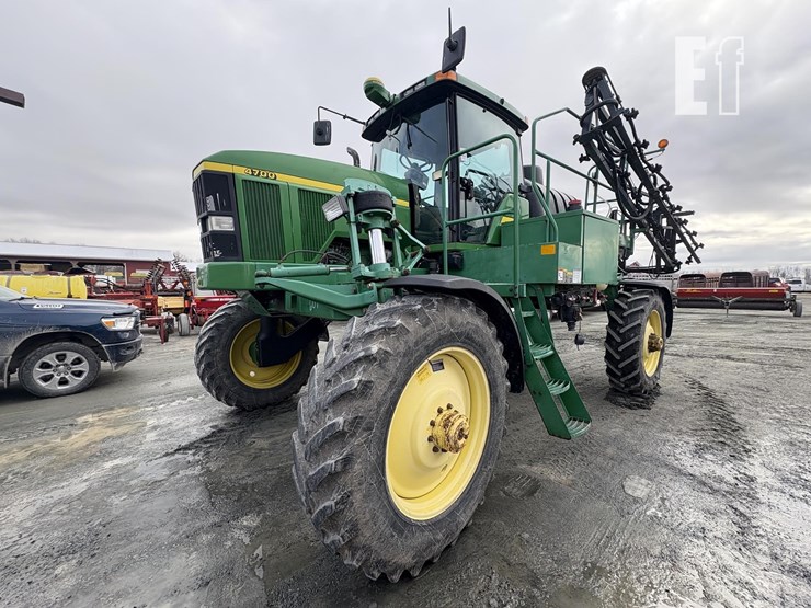 1997-john-deere-4700-image-2