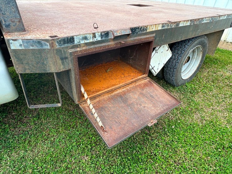 2001-ford-f450-image-15