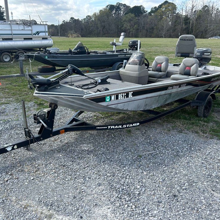1999 Bass Tracker Pro Team 165 Boat w/trailer