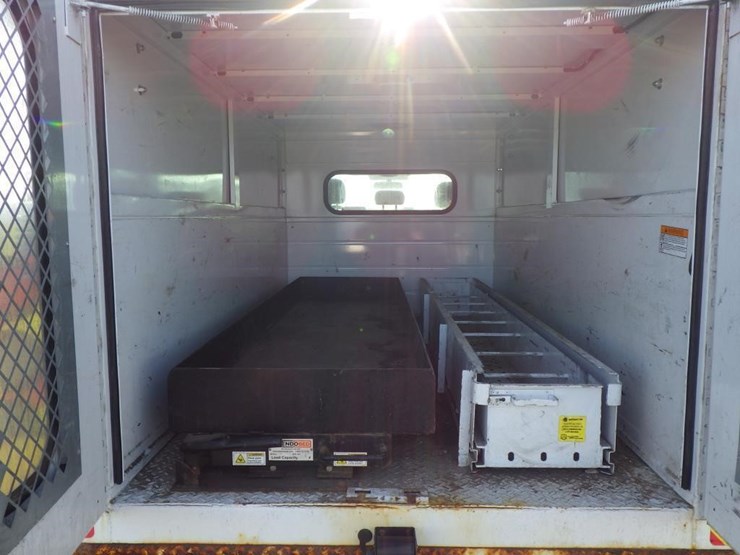 2018-ford-f350-image-10