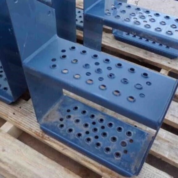 3- METAL STEPS, 14½ " WIDE 6" DEEP, 19" TALL