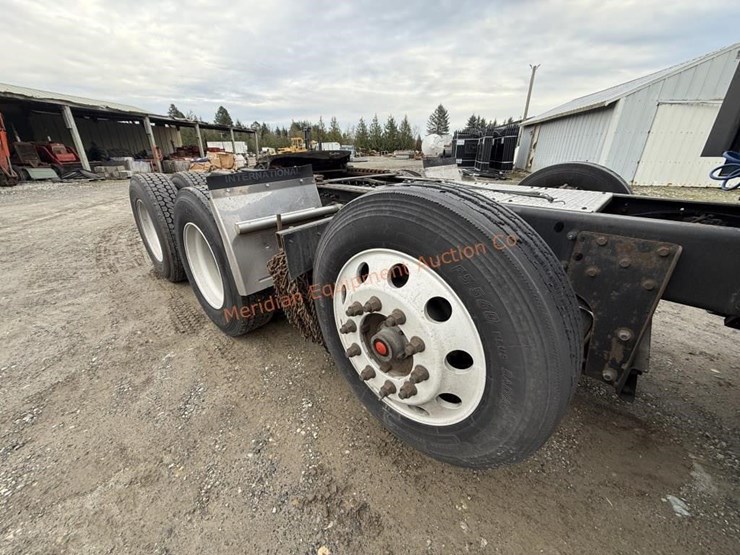 2017-international-prostar-image-22