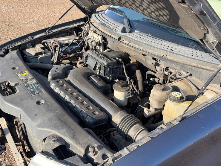 2004-ford-f150-image-27