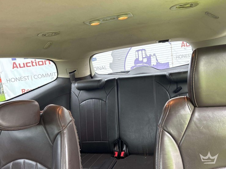 2013-buick-enclave-image-19