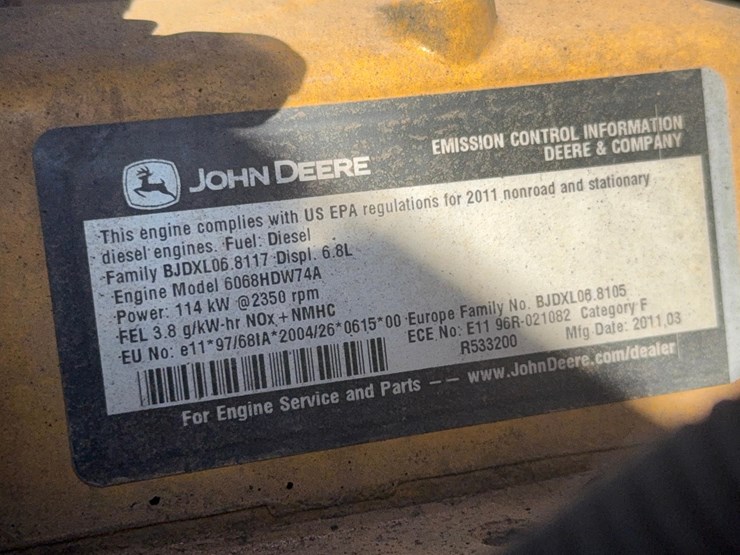 2011-deere-524k-image-18