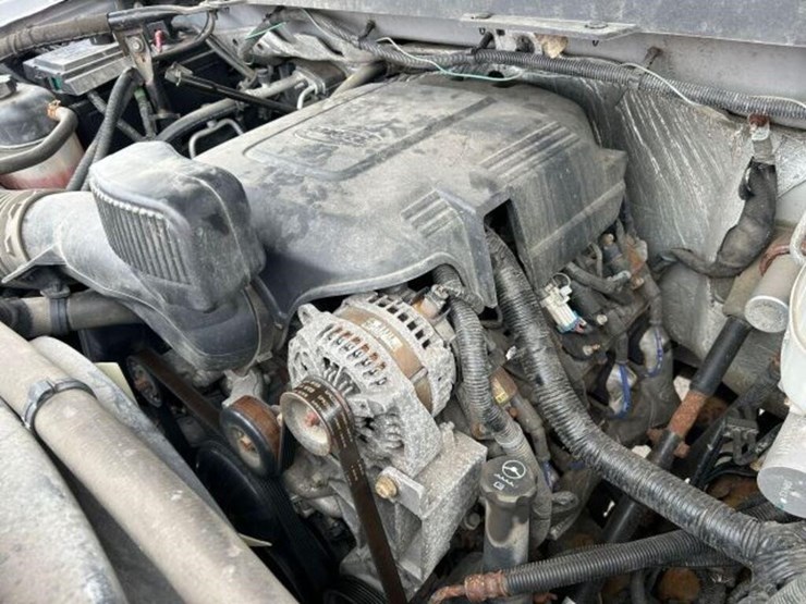 2018-chevrolet-silverado-2500hd-image-49