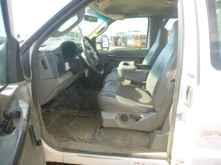 2005-ford-f450-image-10