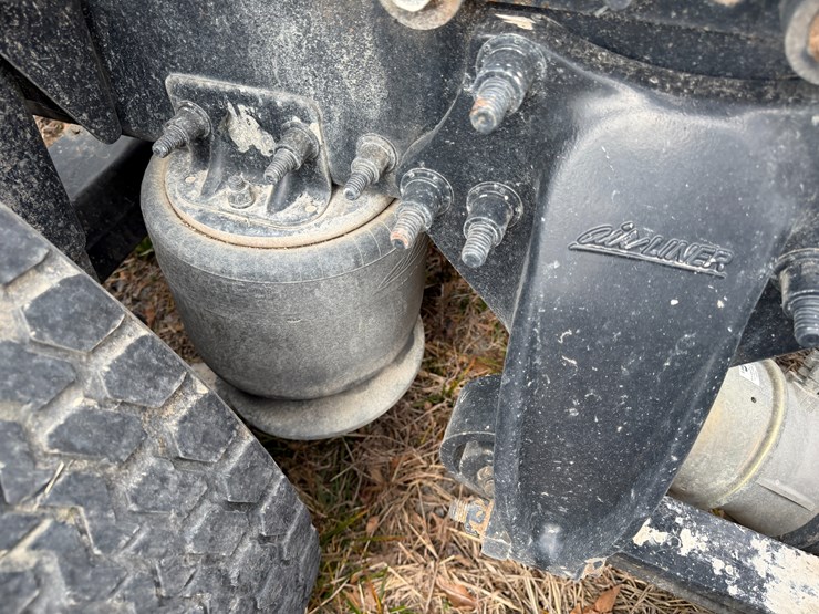 #40990-•-2019-freightliner-cascadia-s/a-daycab-truck-tractor-vin:-3akjgbdv5ksks6034-image-22