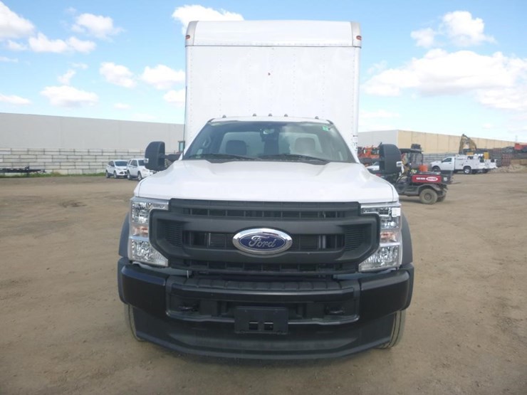 2022-ford-f450-xl-image-8