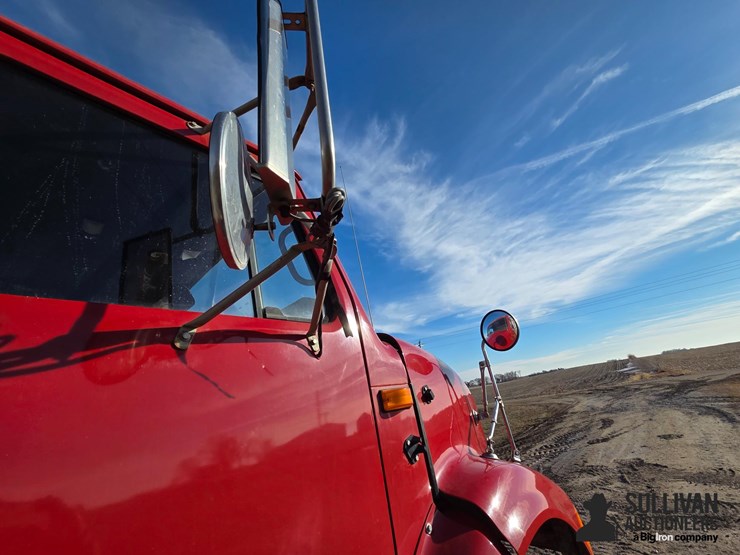 1994-international-8100-image-10