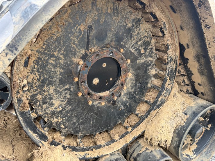 #41005-•-2022-zuidberg-36"-combine-tracks-image-8