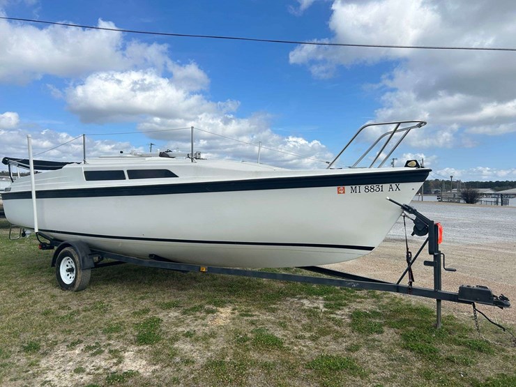 macgregor-25'-sailboat-image-5