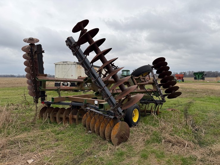 john-deere-630-image-3