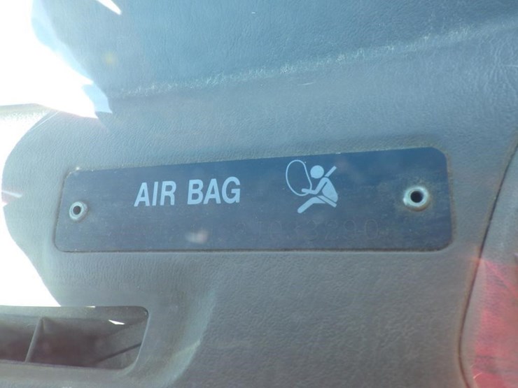 2003-mitsubishi-montero-image-15