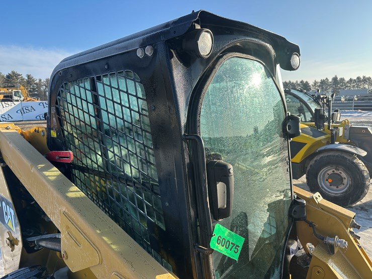 2018-caterpillar-236d-image-12