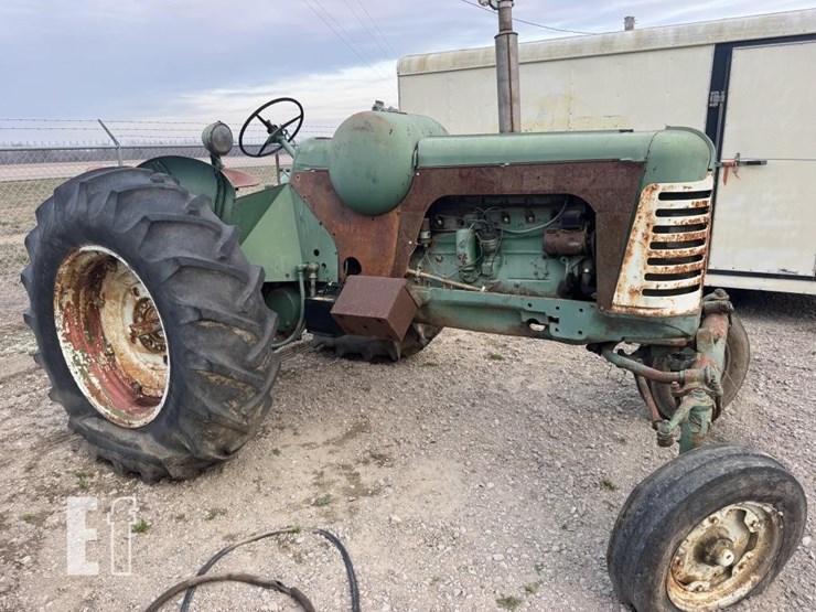 oliver-super-88-image-1