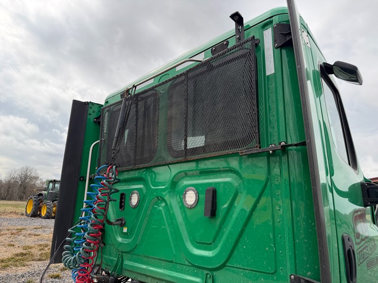 #40990-•-2019-freightliner-cascadia-s/a-daycab-truck-tractor-vin:-3akjgbdv5ksks6034-image-42