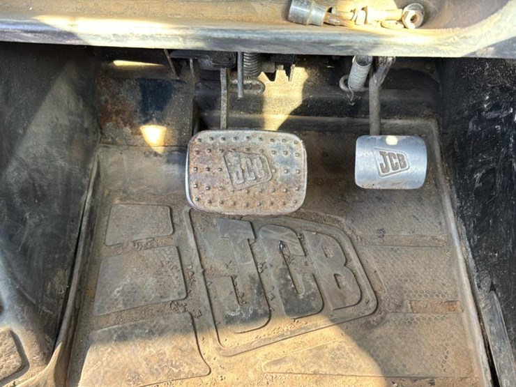 2006-jcb-527-55-image-35