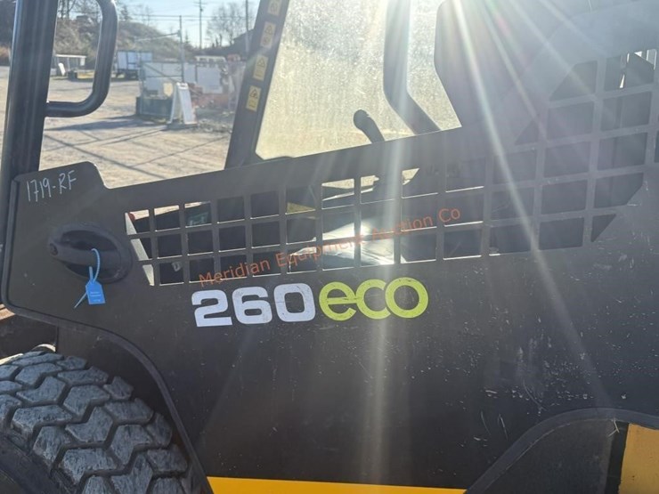 2012-jcb-260-eco-image-47