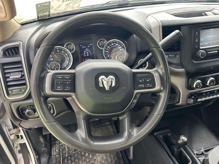 2019-dodge-3500-image-11