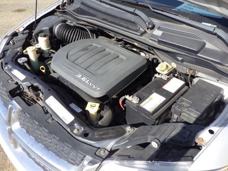 2012-dodge-grand-caravan-image-10