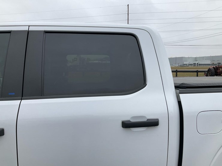 2021-ford-f150-xl-image-19