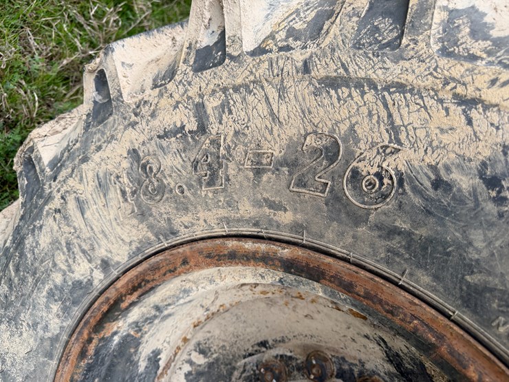 #41026-•-dennis-grain-cart-image-5