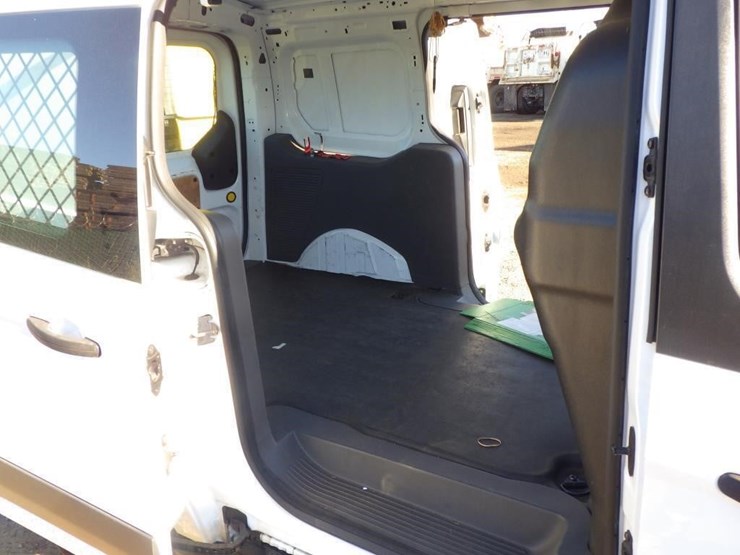 2019-ford-transit-connect-image-8