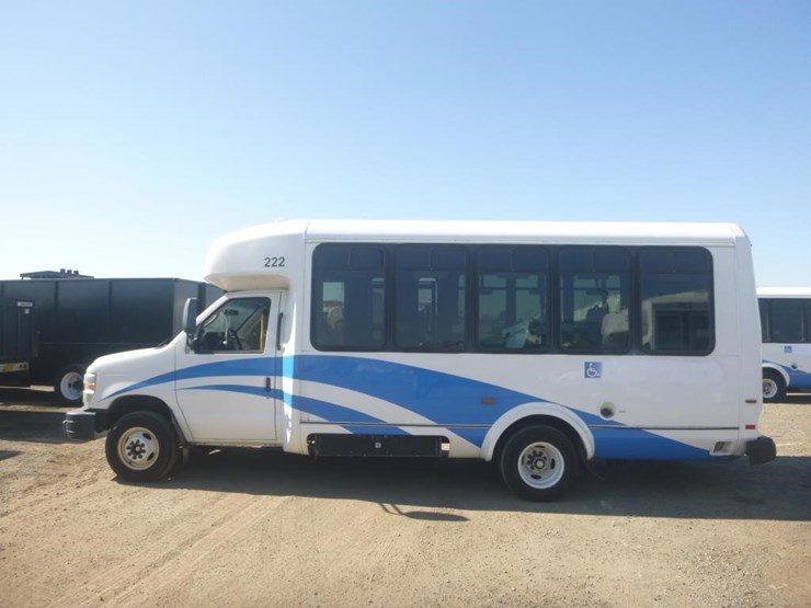 2014-ford-e450-image-6